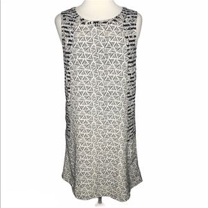 Skies Are Blue Geometric Shift Dress Size Small